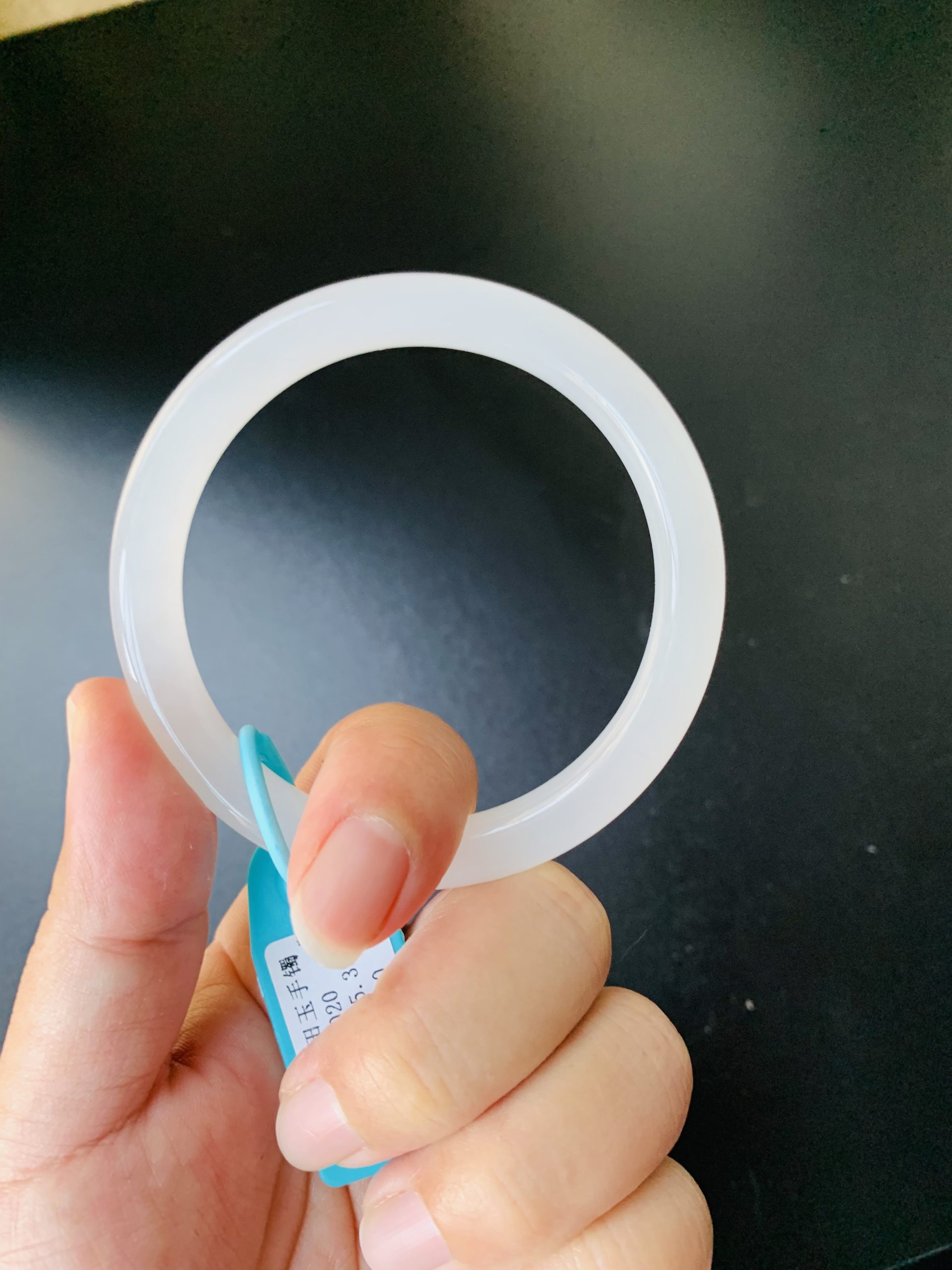 【新货-HB3477】56.2圈青海料白玉和田玉细圆条手镯 Hetian Jade Bangle Size 56.2 - Image 3