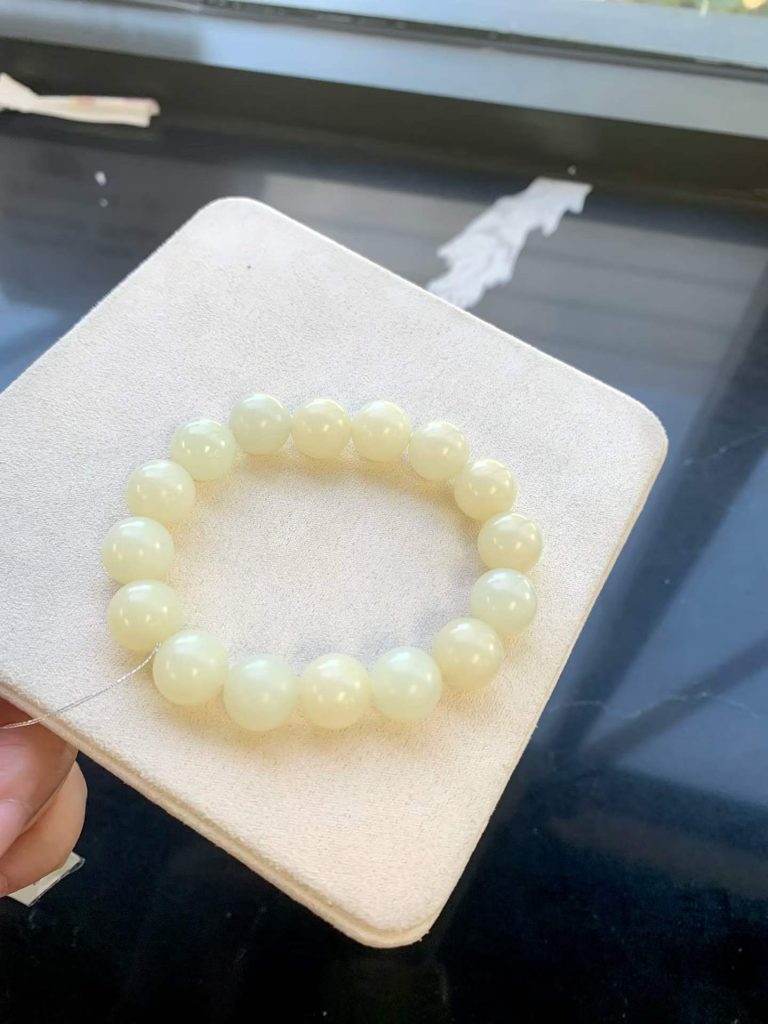 〖闲置F919〗和田玉暖白大珠子手串